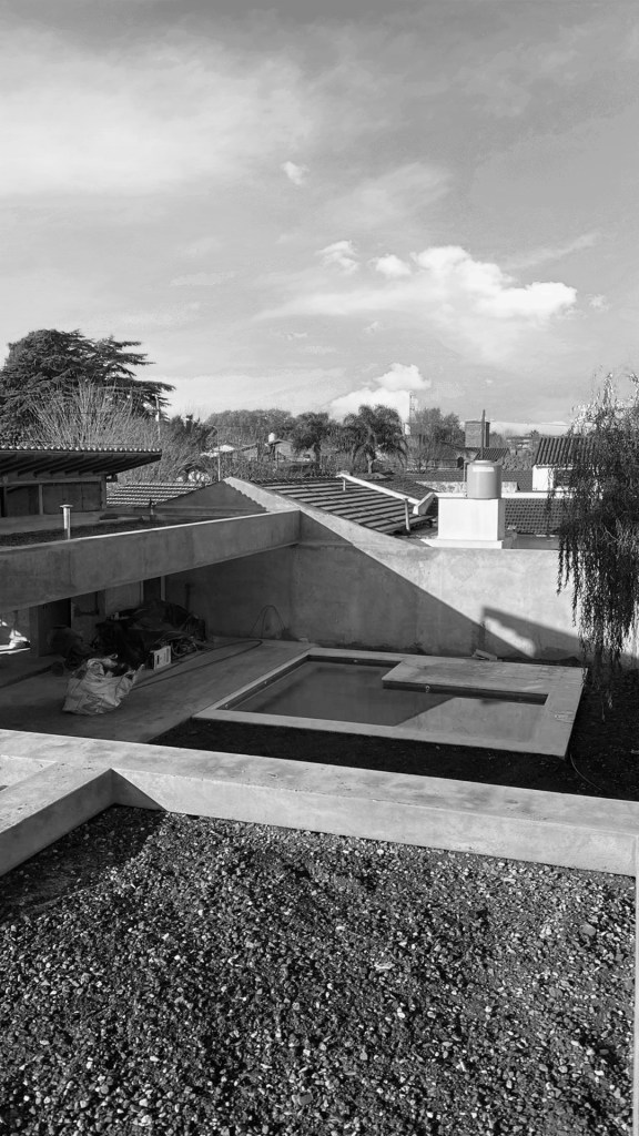 Recopilacion de imagenes de diversas etapa de la obra